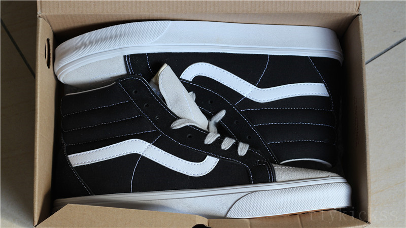 Vans Off The World Black White